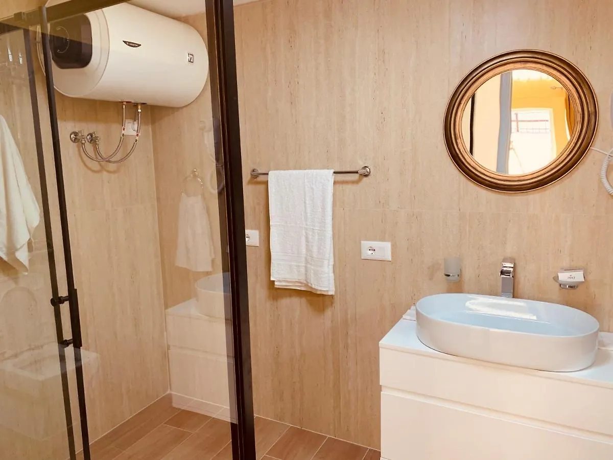 ベッド・アンド・ブレックファスト Auto Tana Guest House ティラナ アルバニア