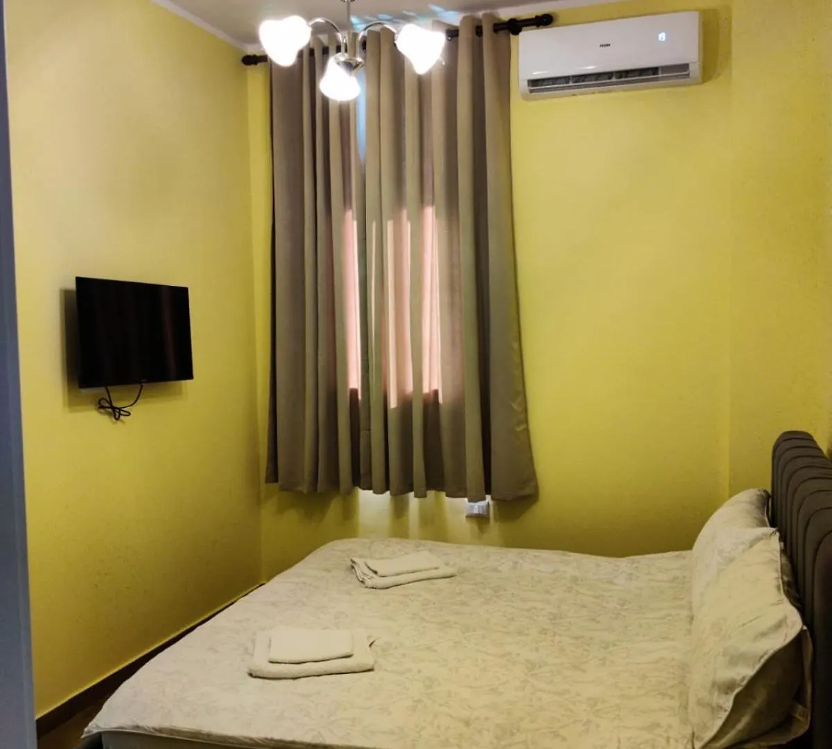 Auto Tana Guest House Tirana Bed & Breakfast