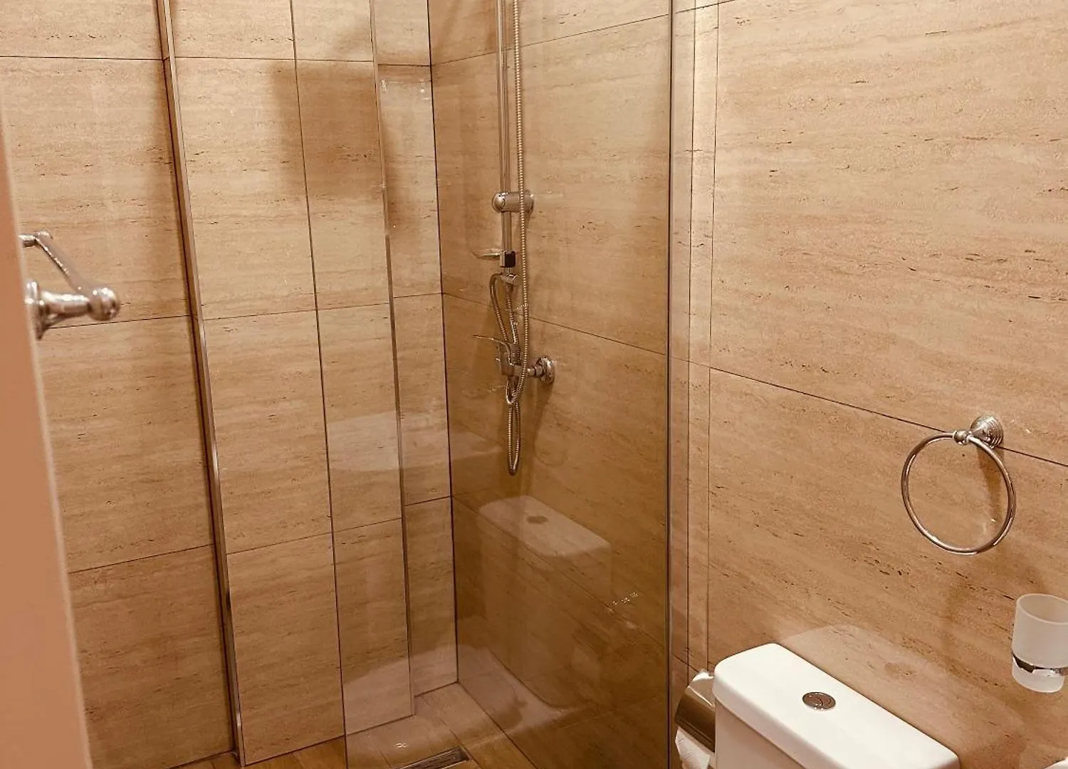 Auto Tana Guest House Tiran Arnavutluk