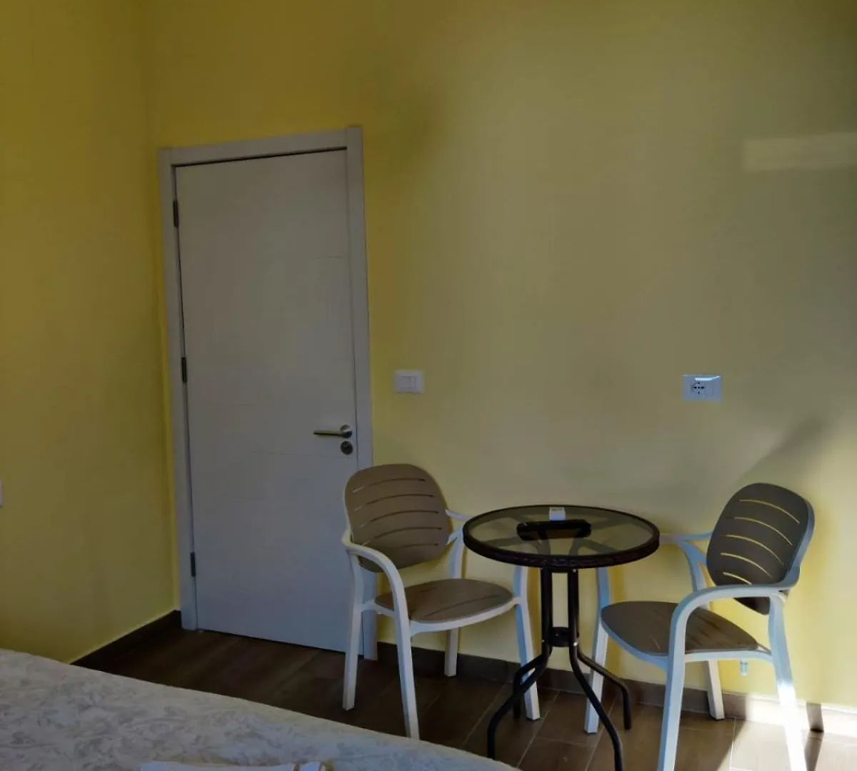 Bed & Breakfast Auto Tana Guest House Tirana Albánie
