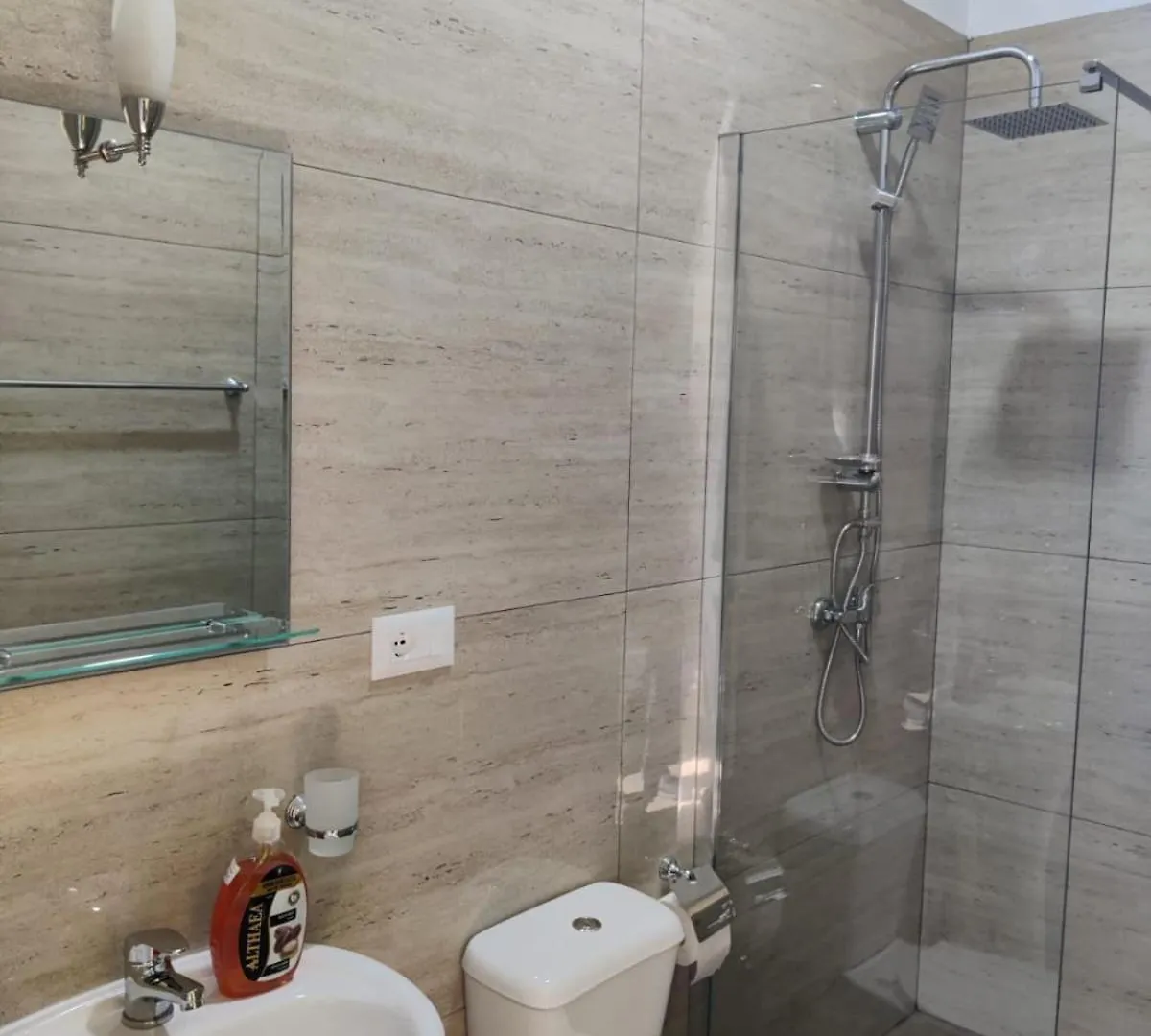 Auto Tana Guest House Tiran Arnavutluk