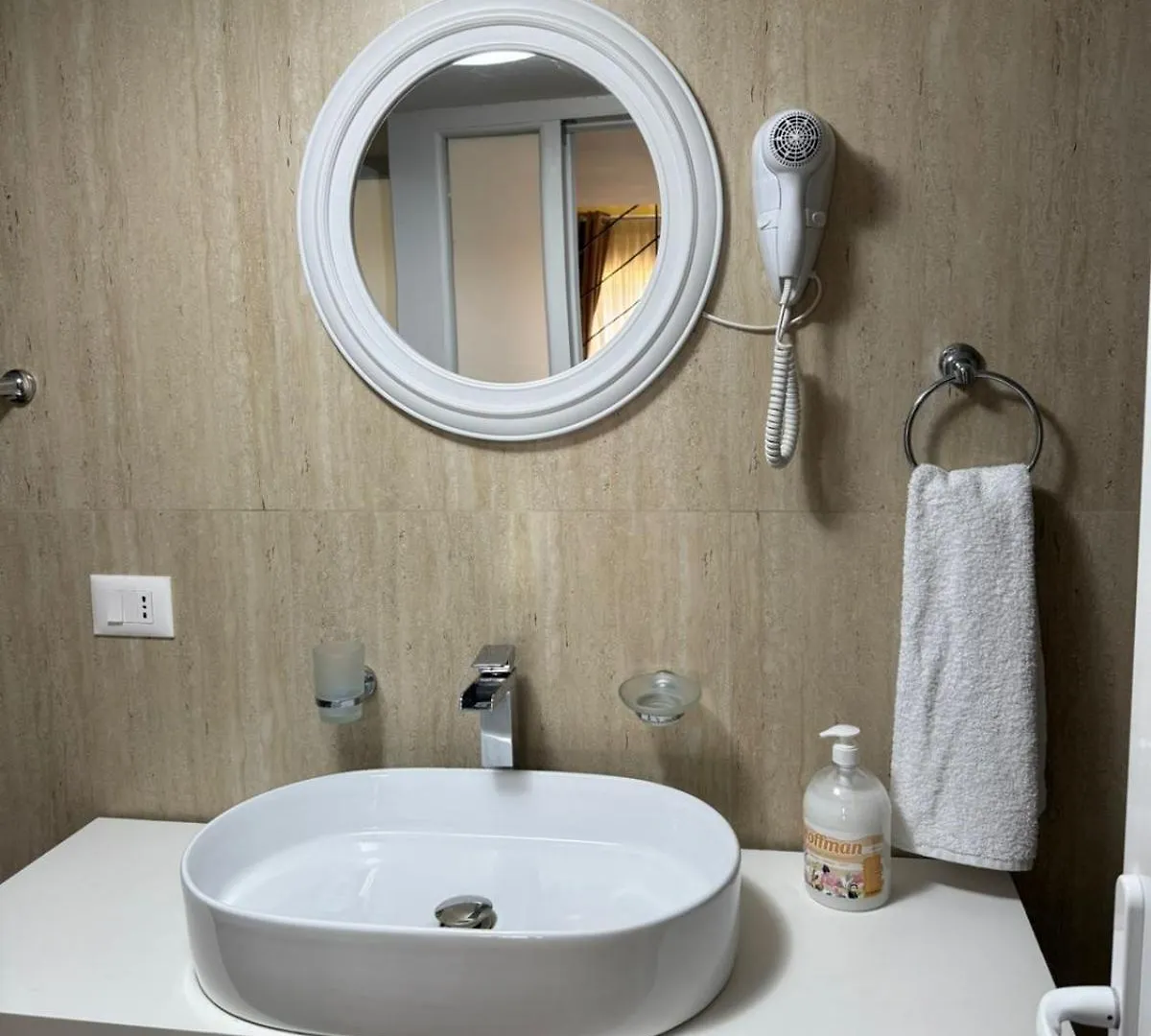 Oda ve Kahvaltı Auto Tana Guest House Tiran Arnavutluk