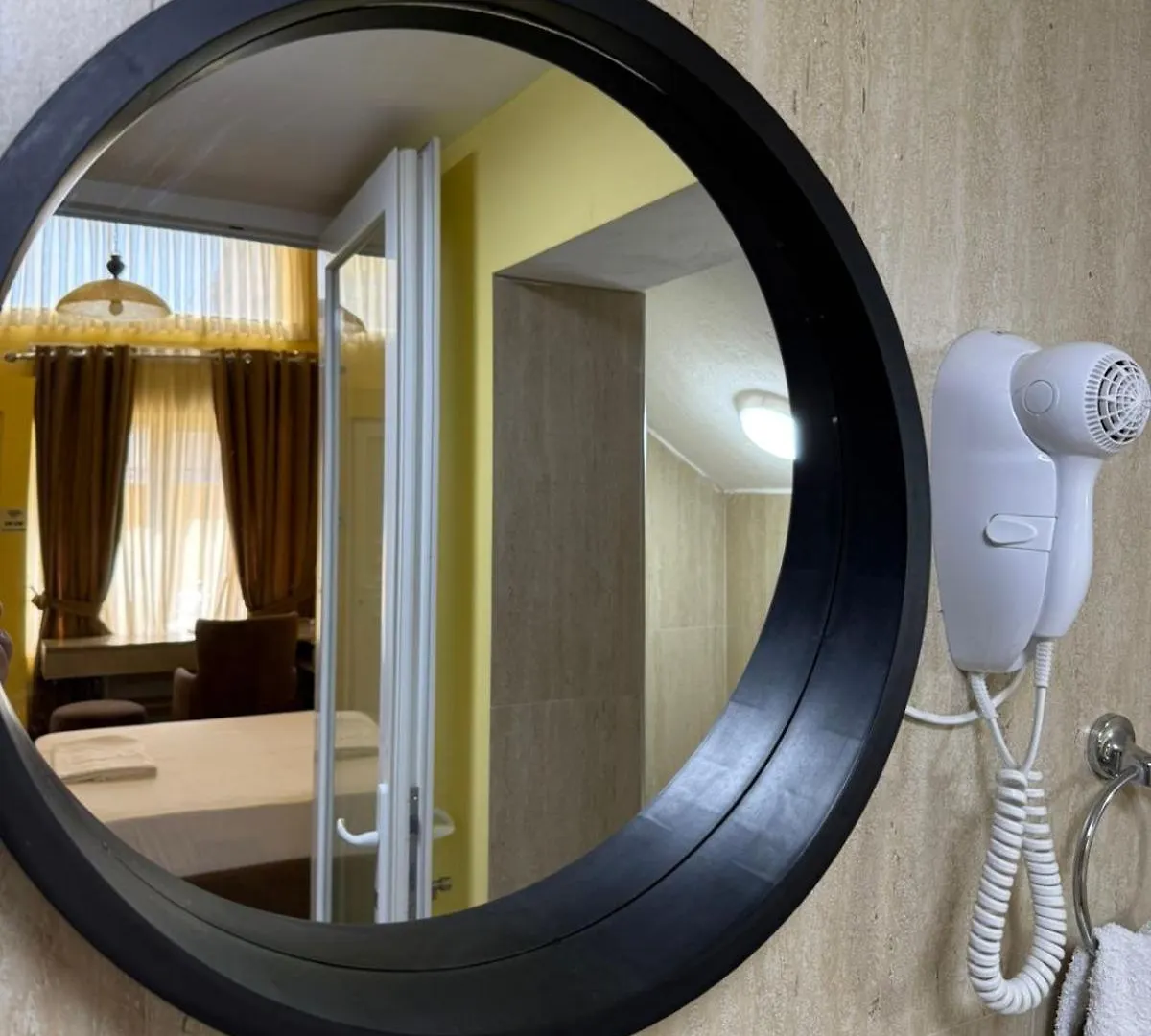 Oda ve Kahvaltı Auto Tana Guest House Tiran