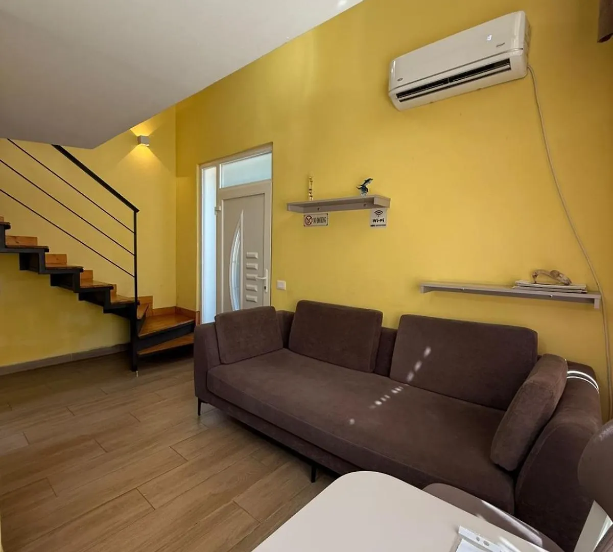 Auto Tana Guest House Tiran 0*,  Arnavutluk